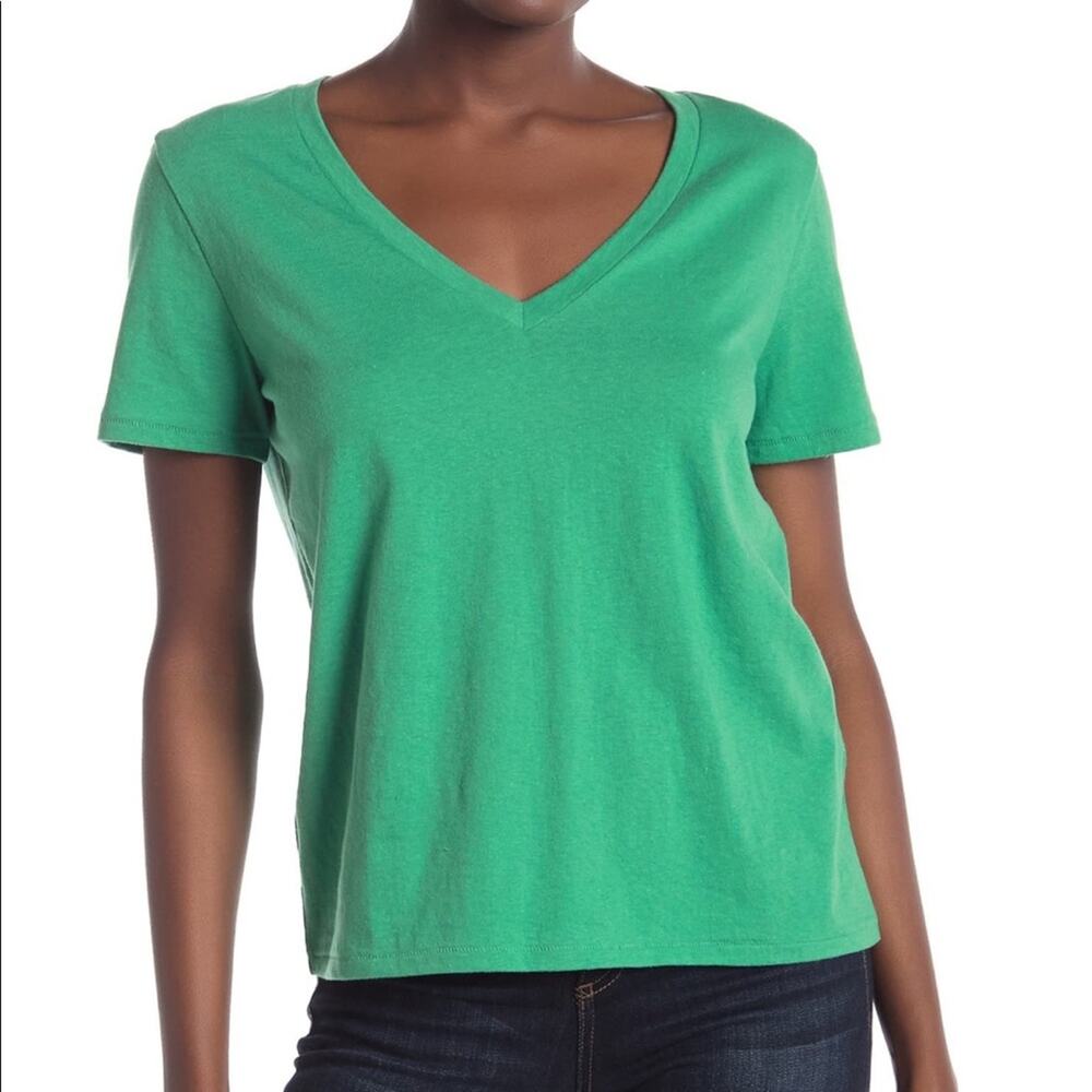 Nordstrom bp. V-Neck Short Sleeve Tee Green Size Small